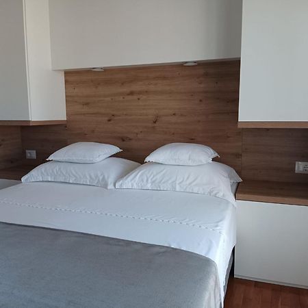 Pluton Apartment Primosten Ngoại thất bức ảnh